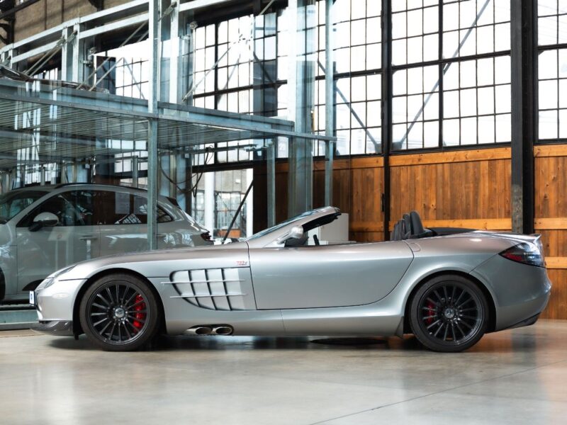 MERCEDES-BENZ SLR 722 S