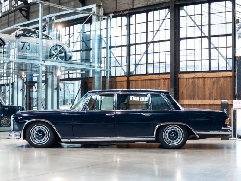MERCEDES-BENZ 600