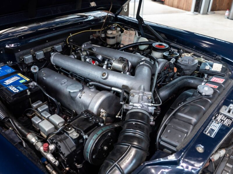 MERCEDES-BENZ 600