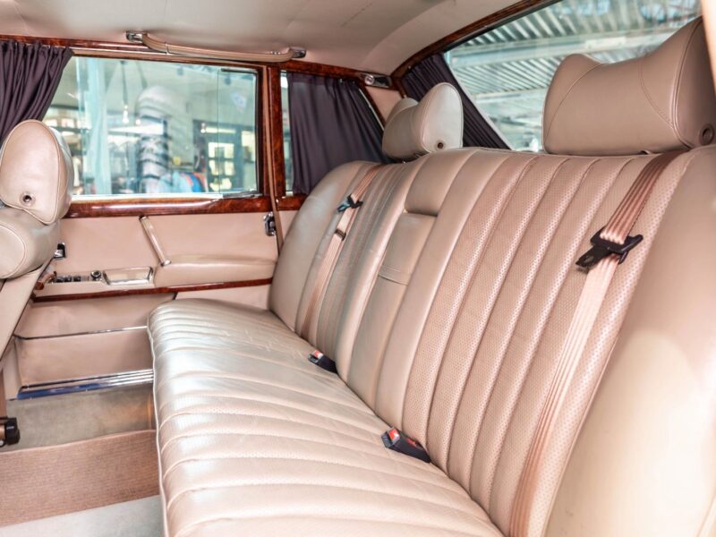MERCEDES-BENZ 600