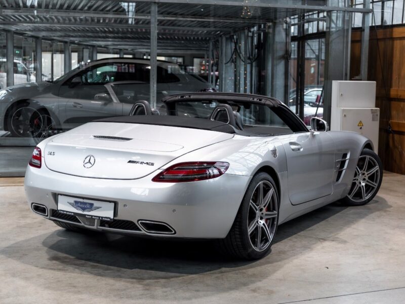MERCEDES-BENZ SLS AMG