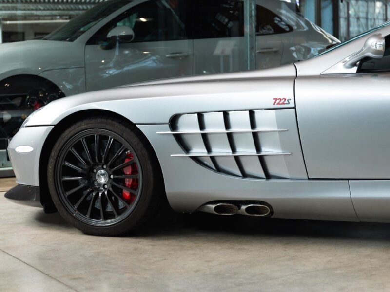 MERCEDES-BENZ SLR 722 S