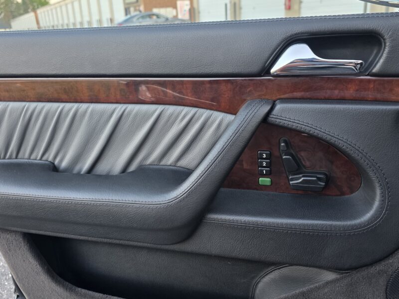 1995 Mercedes-Benz S600 V12